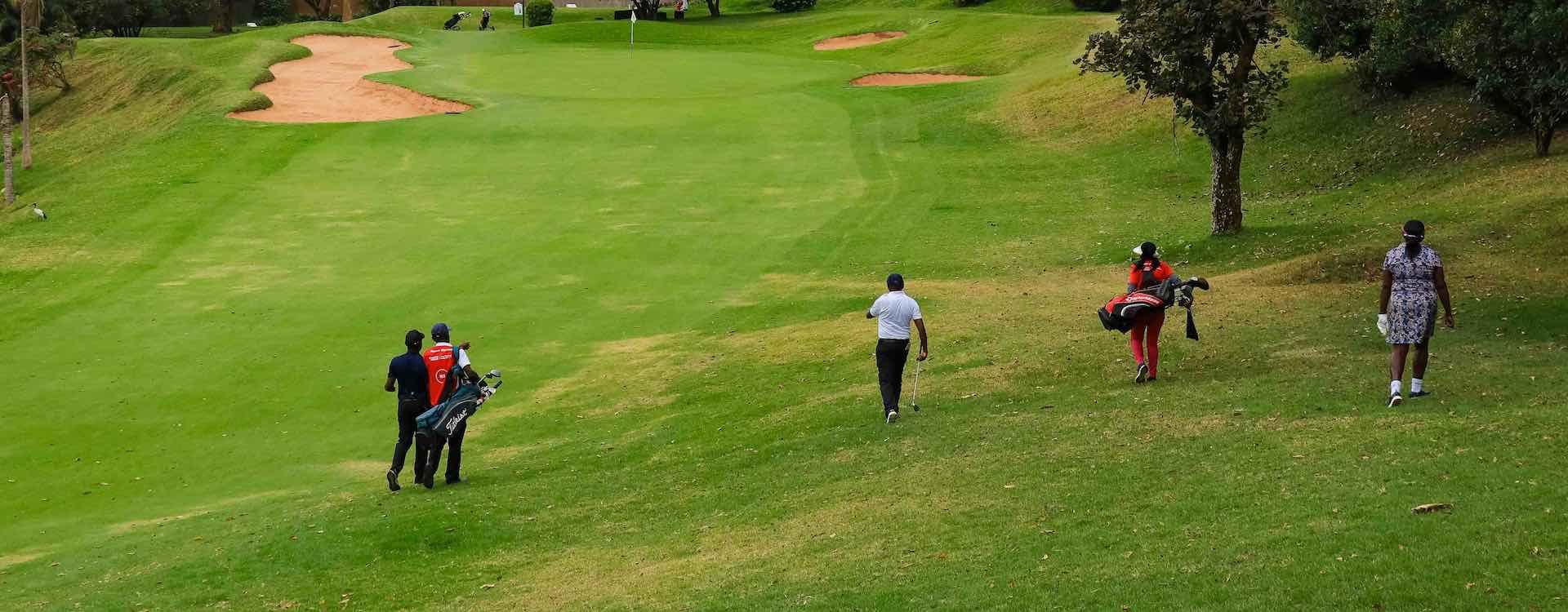 golf tipping etiquette caddies bag attendants beverage carts