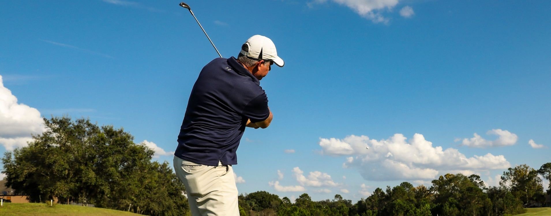 how to choose beginner golf clubs for senior adults